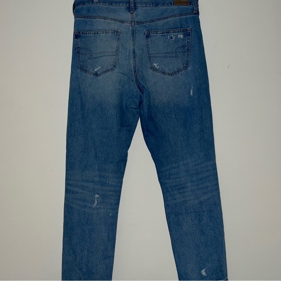 American Eagle Mom Jeans - Picture 2 of 2